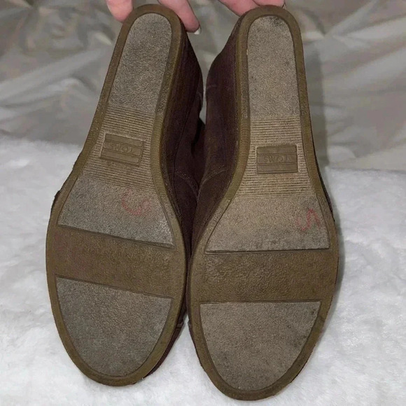 TOMS Suede Desert Wedge Booties Boots Size 8 Preppy Fall Winter Date Night - Picture 7 of 11